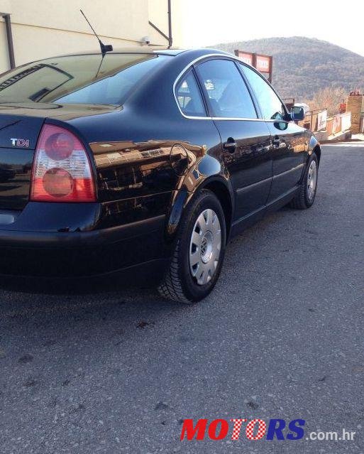 2001' Volkswagen Passat 1,9 Tdi photo #1