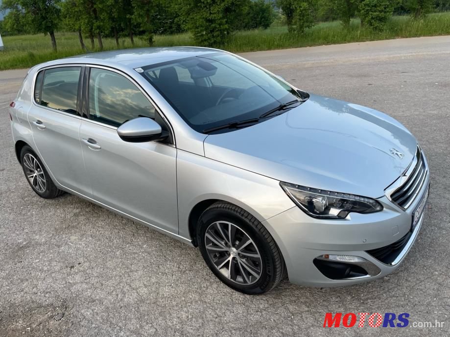 2014' Peugeot 308 2,0 photo #1