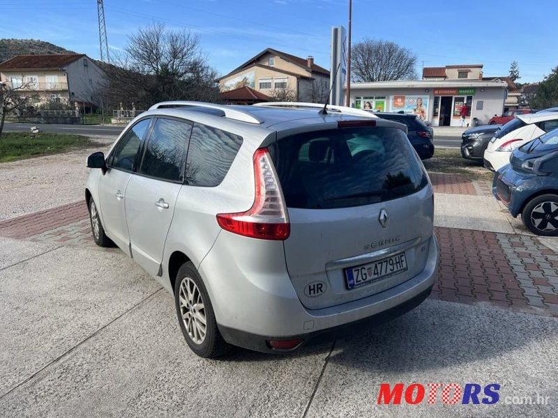 2014' Renault Grand Scenic Dci photo #4