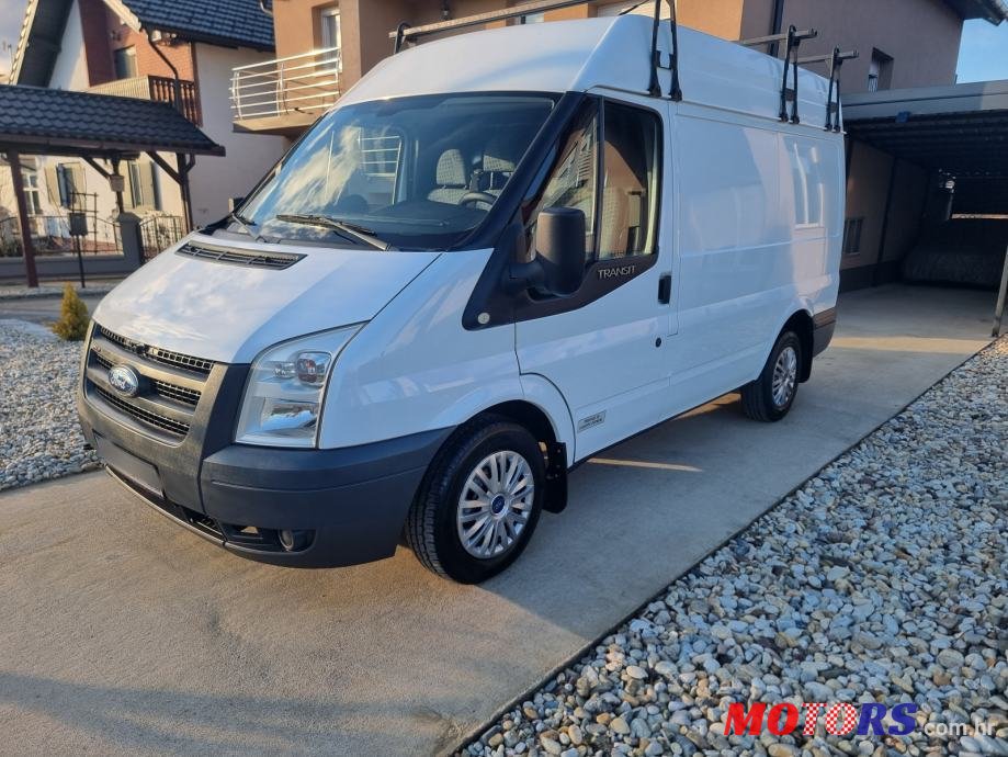 2010' Ford Transit photo #1