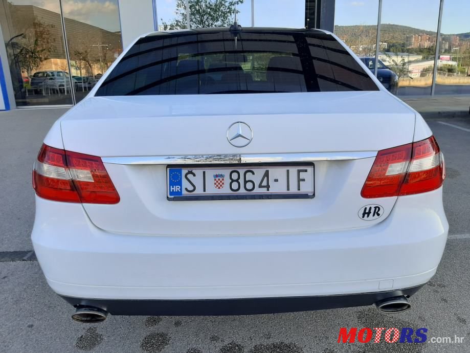 2010' Mercedes-Benz E-Klasa 200 Cdi photo #5
