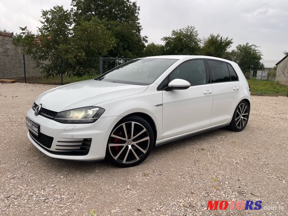 2014' Volkswagen Golf 7 photo #3