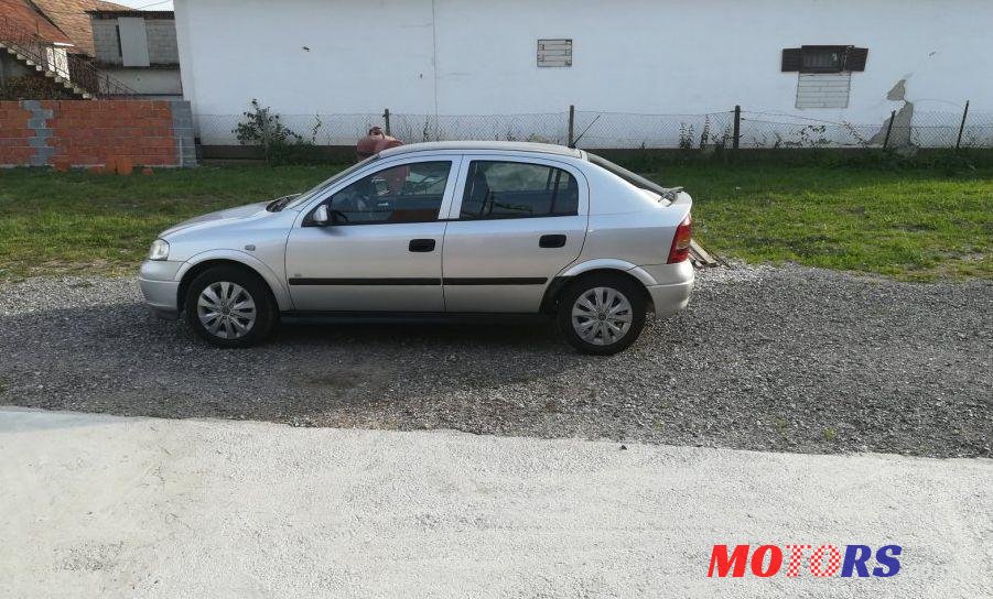 2006' Opel Astra 1,7 Cdti photo #1