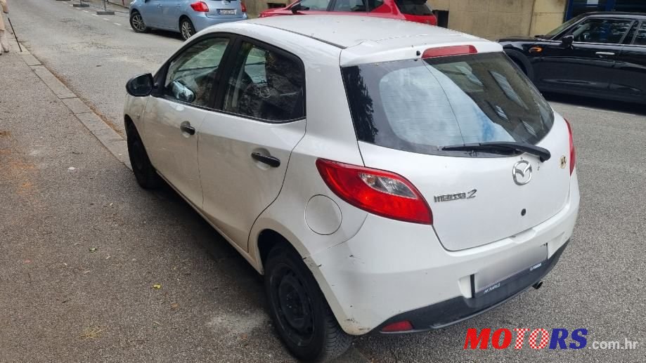 2009' Mazda 2 1,3 I Ce photo #4