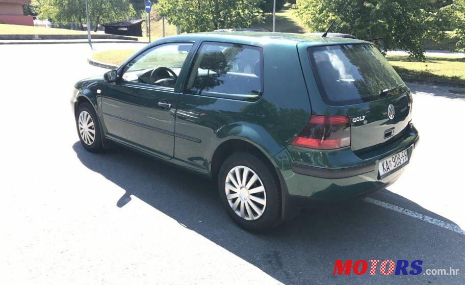 2001' Volkswagen Golf IV 1,9 Tdi photo #2