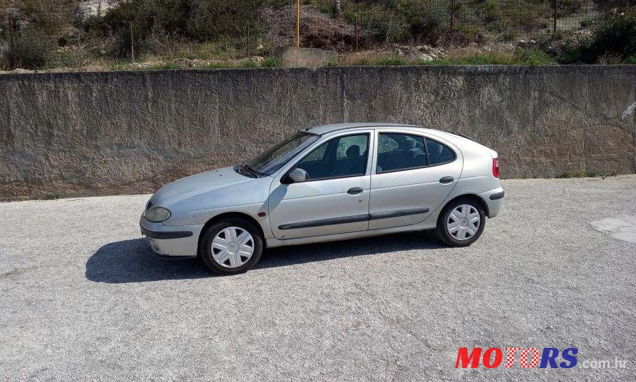 2001' Renault Megane 1,6 16V photo #1