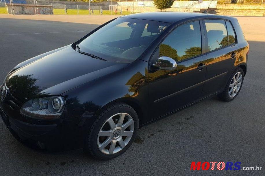 2008' Volkswagen Golf V 1,9 Tdi photo #2
