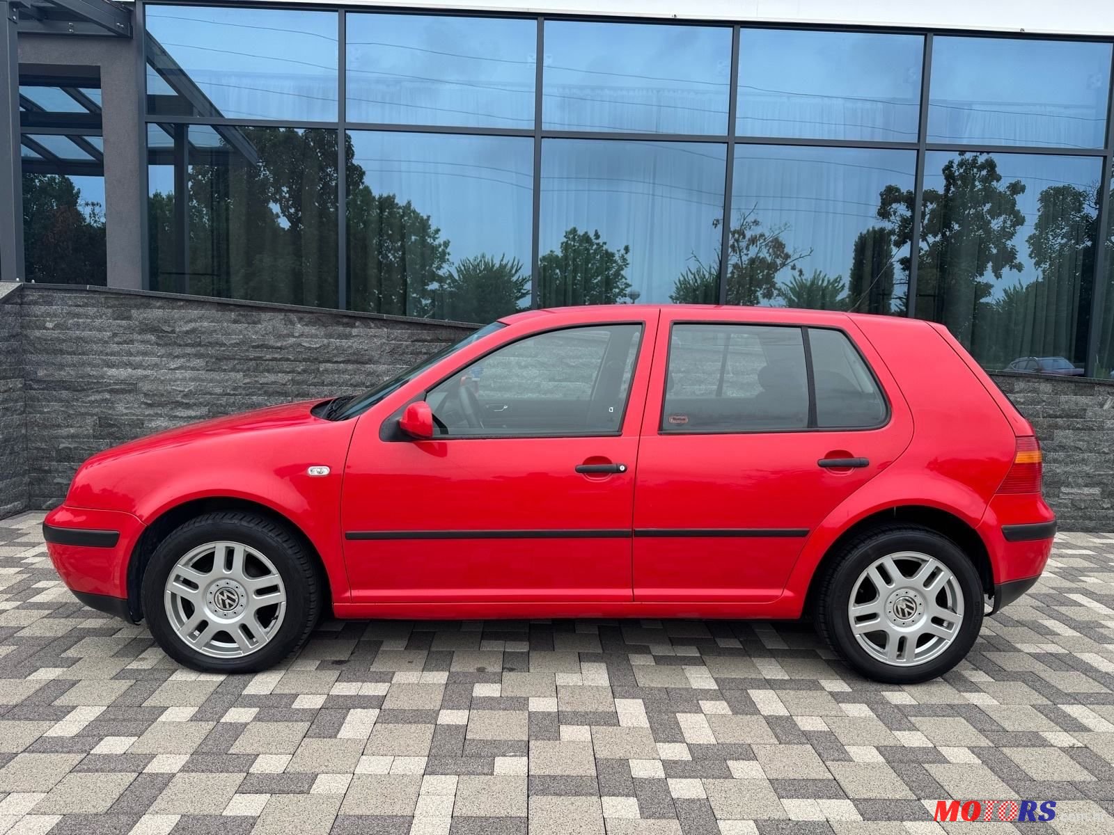 2002' Volkswagen Golf IV 1,4 photo #5