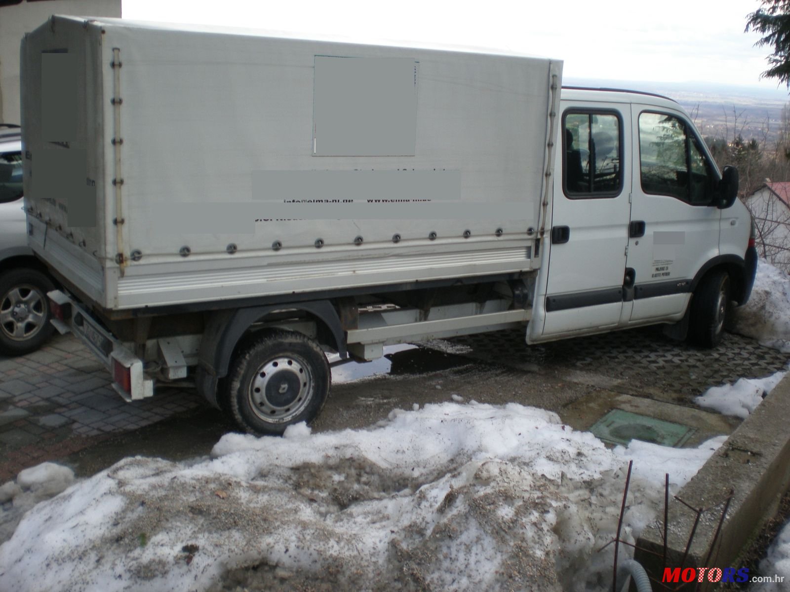 2009' Renault photo #2