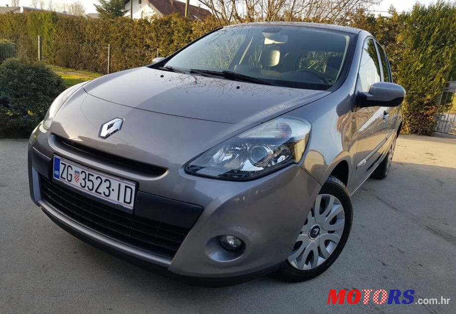 2012' Renault Clio Dci 90 photo #1