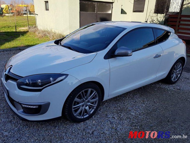 2014' Renault Megane Coupe photo #1