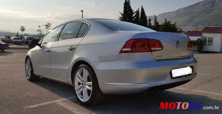 2012' Volkswagen Passat 2,0 Tdi Bmt photo #2