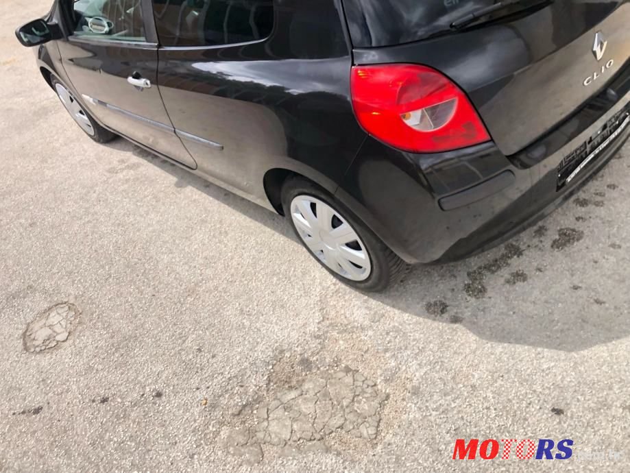 2009' Renault Clio 1,2 16V photo #5