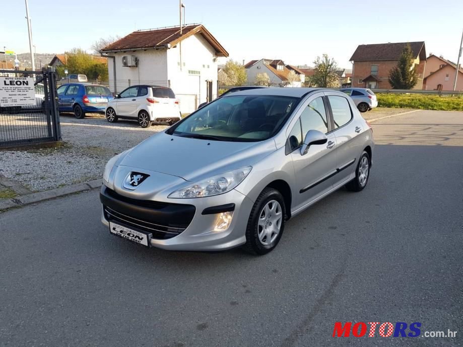 2011' Peugeot 308 photo #1