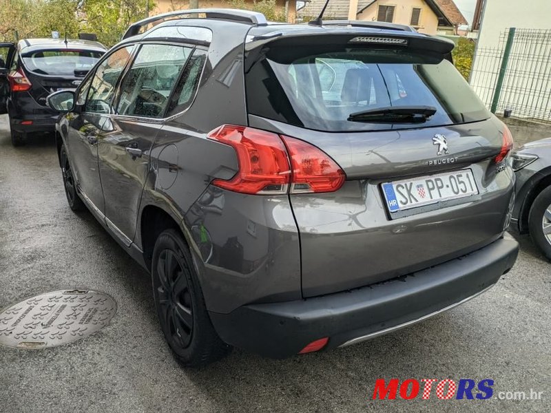 2014' Peugeot 2008 1,2 Vti photo #6