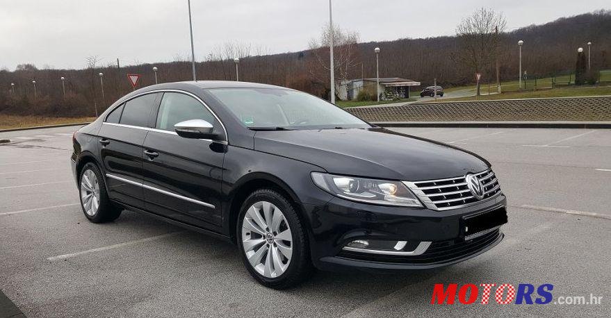 2012' Volkswagen Passat CC photo #2