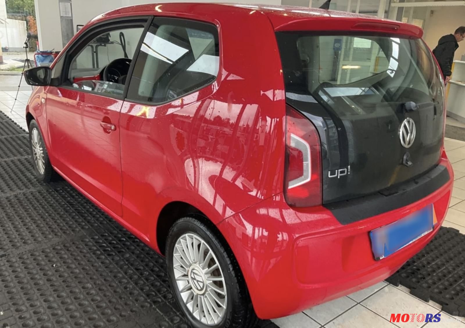 2013' Volkswagen Up! 1,0 Up! photo #2