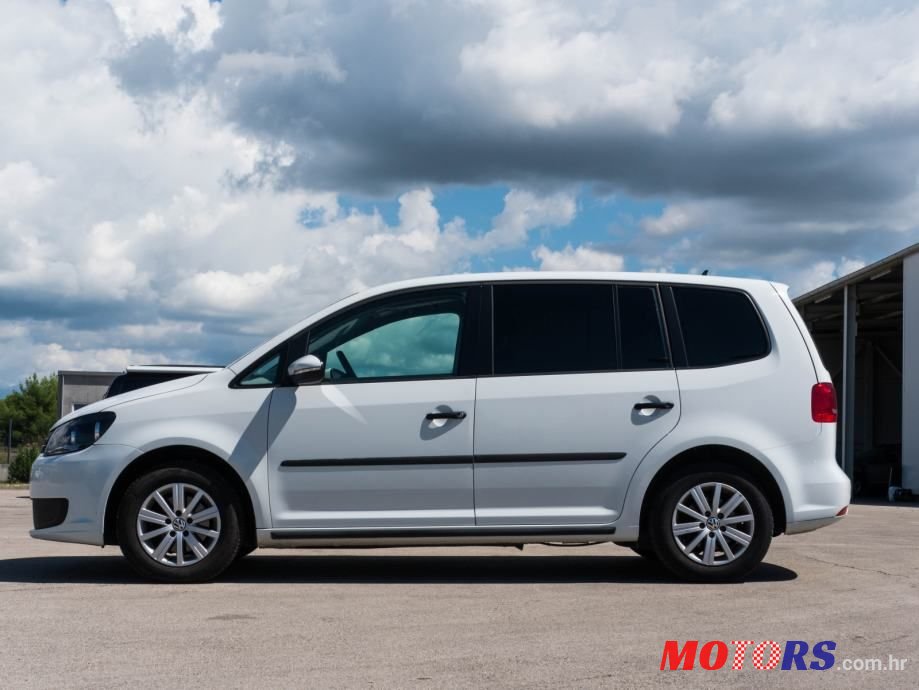 2015' Volkswagen Touran 1,6 Tdi photo #3