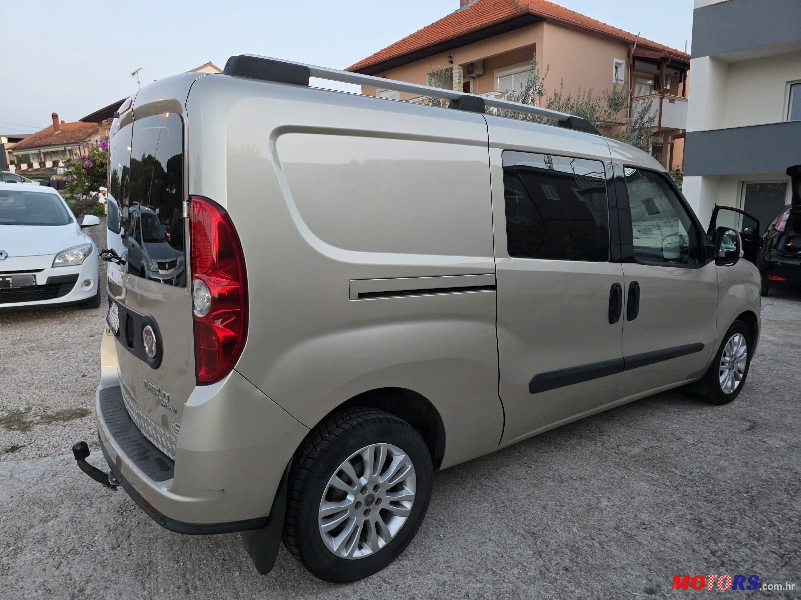 2011' Fiat Doblo photo #4