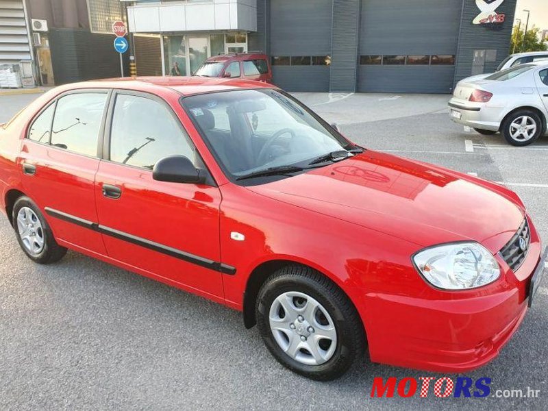 2005' Hyundai Accent 1,3 Gl photo #1