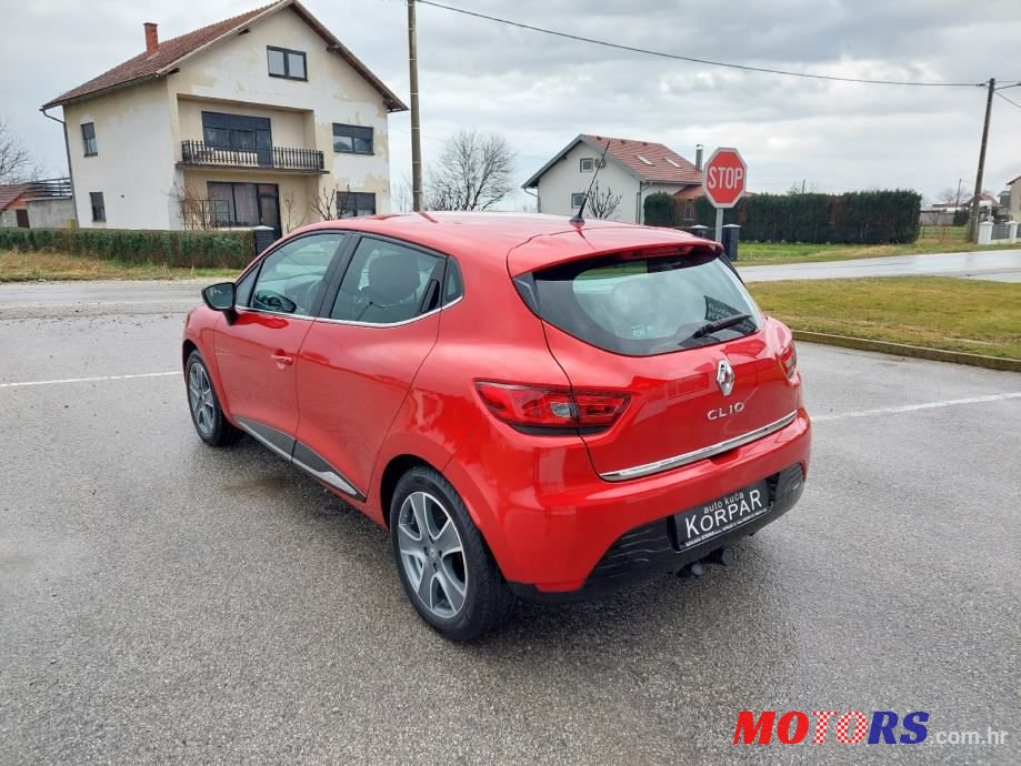 2015' Renault Clio photo #5