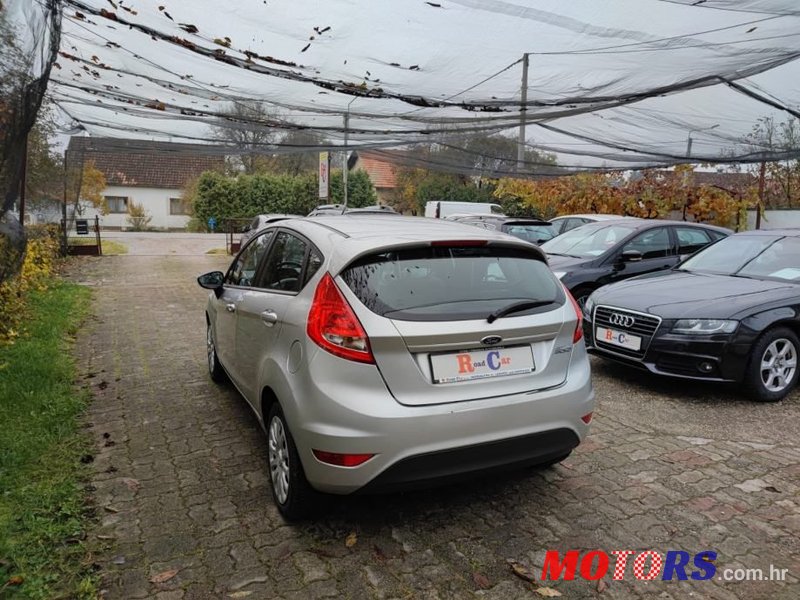 2011' Ford Fiesta 1,2 5 16V photo #2