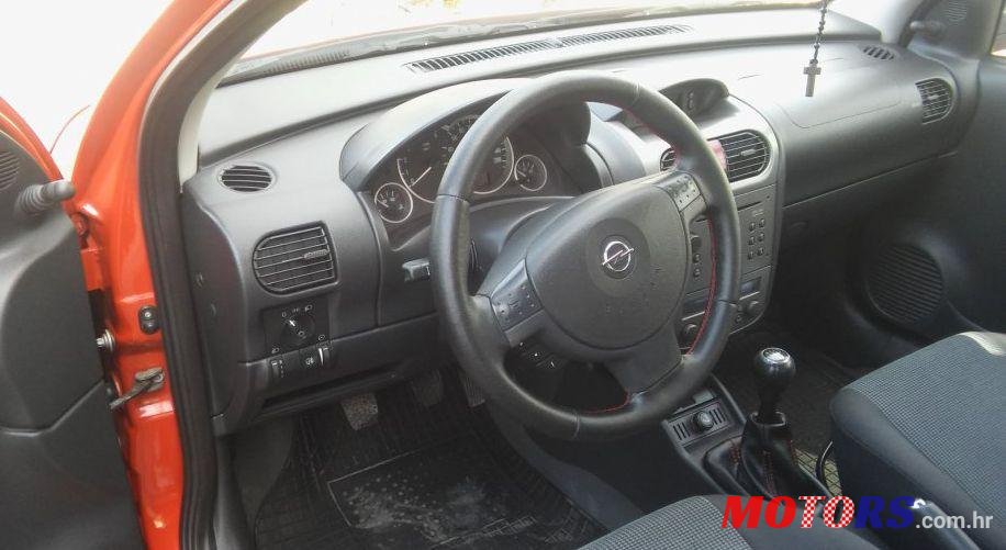 2004' Opel Corsa 1,3 Cdti photo #1
