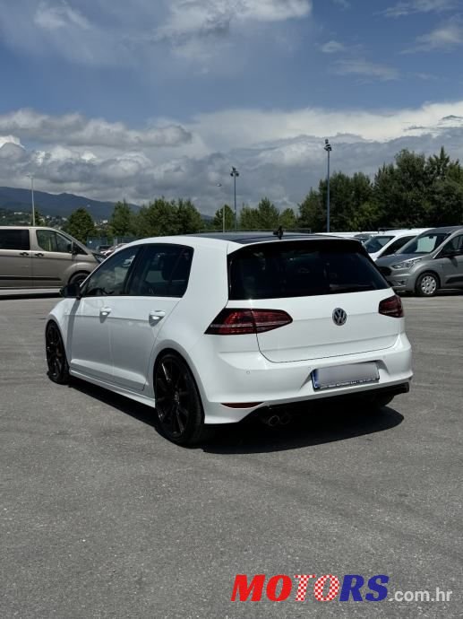 2015' Volkswagen Golf VII 2,0 Tdi Bmt photo #6