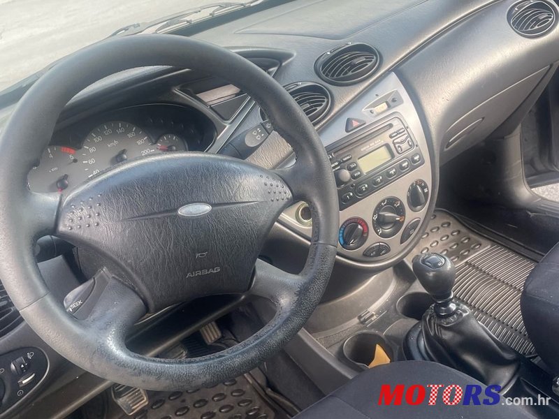 2002' Ford Focus 1,8 photo #5