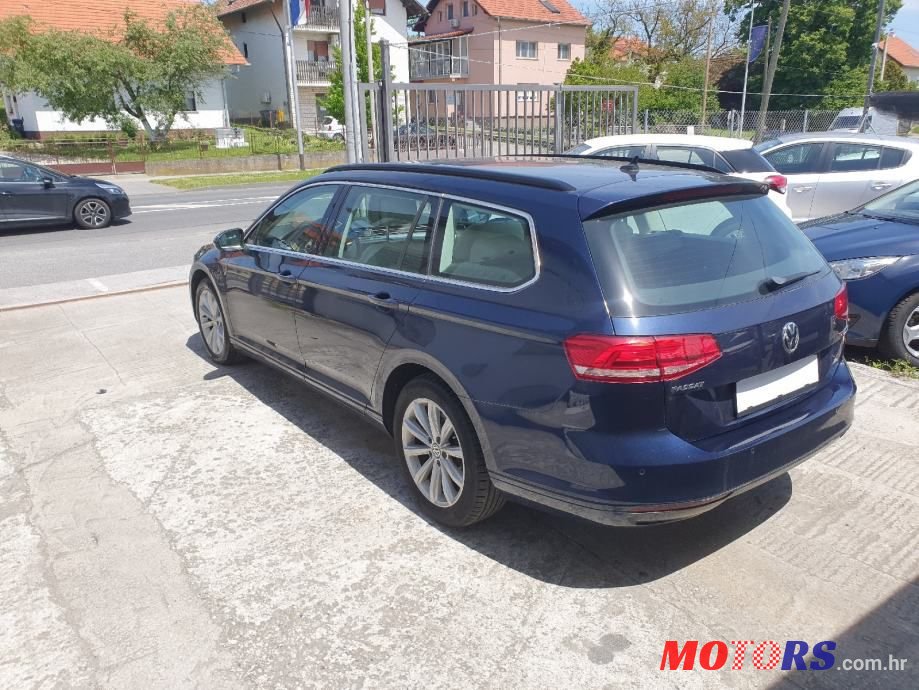 2016' Volkswagen Passat Variant photo #6