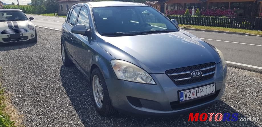 2007' Kia Ceed 1,6 Crdi Ex photo #4