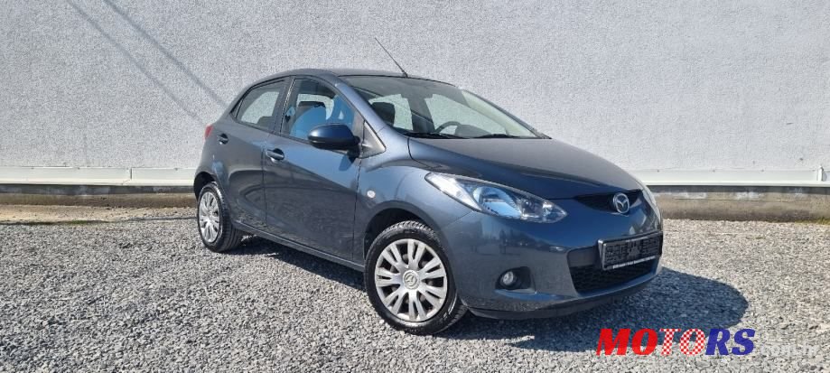 2010' Mazda 2 1.4 D photo #4
