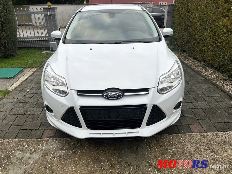 2013' Ford Focus 1,0 Sport photo #3