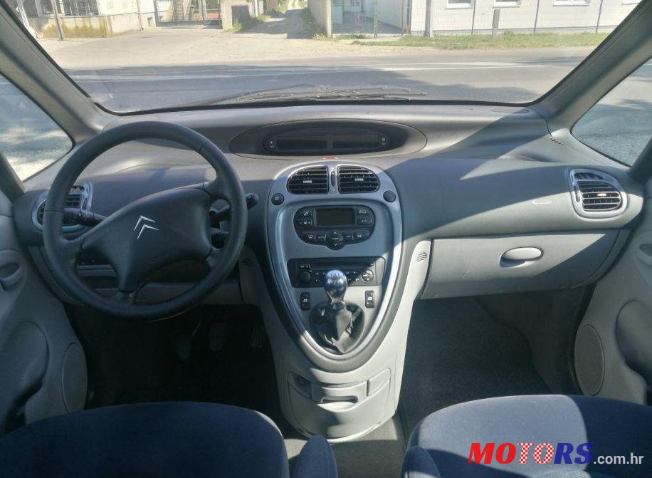 2005' Citroen Xsara Picasso 1,6 Hdi photo #1