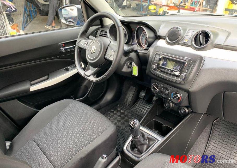 2019' Suzuki Swift 1,2 photo #1