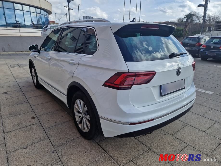 2016' Volkswagen Tiguan 2,0 Tdi photo #4