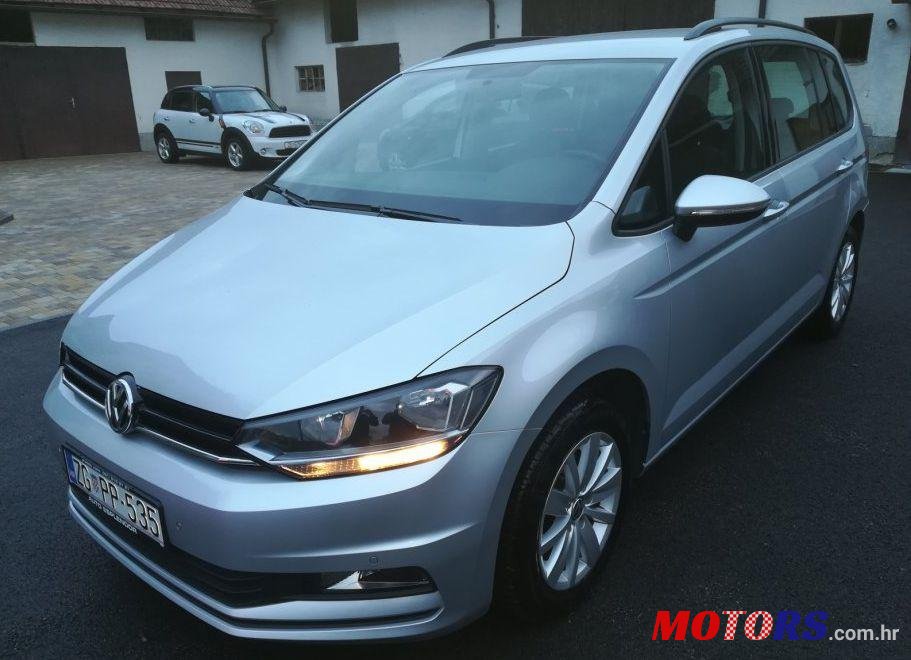 2016' Volkswagen Touran 1,6 Tdi Bmt photo #1