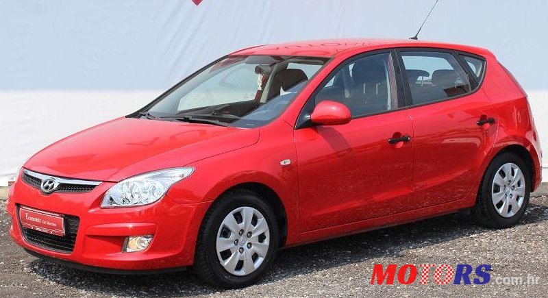 2008' Hyundai I30 1,4 16V photo #2