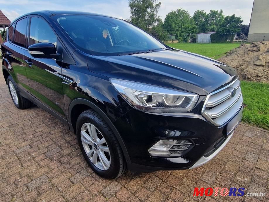 2017' Ford Kuga 2,0 Tdci photo #2