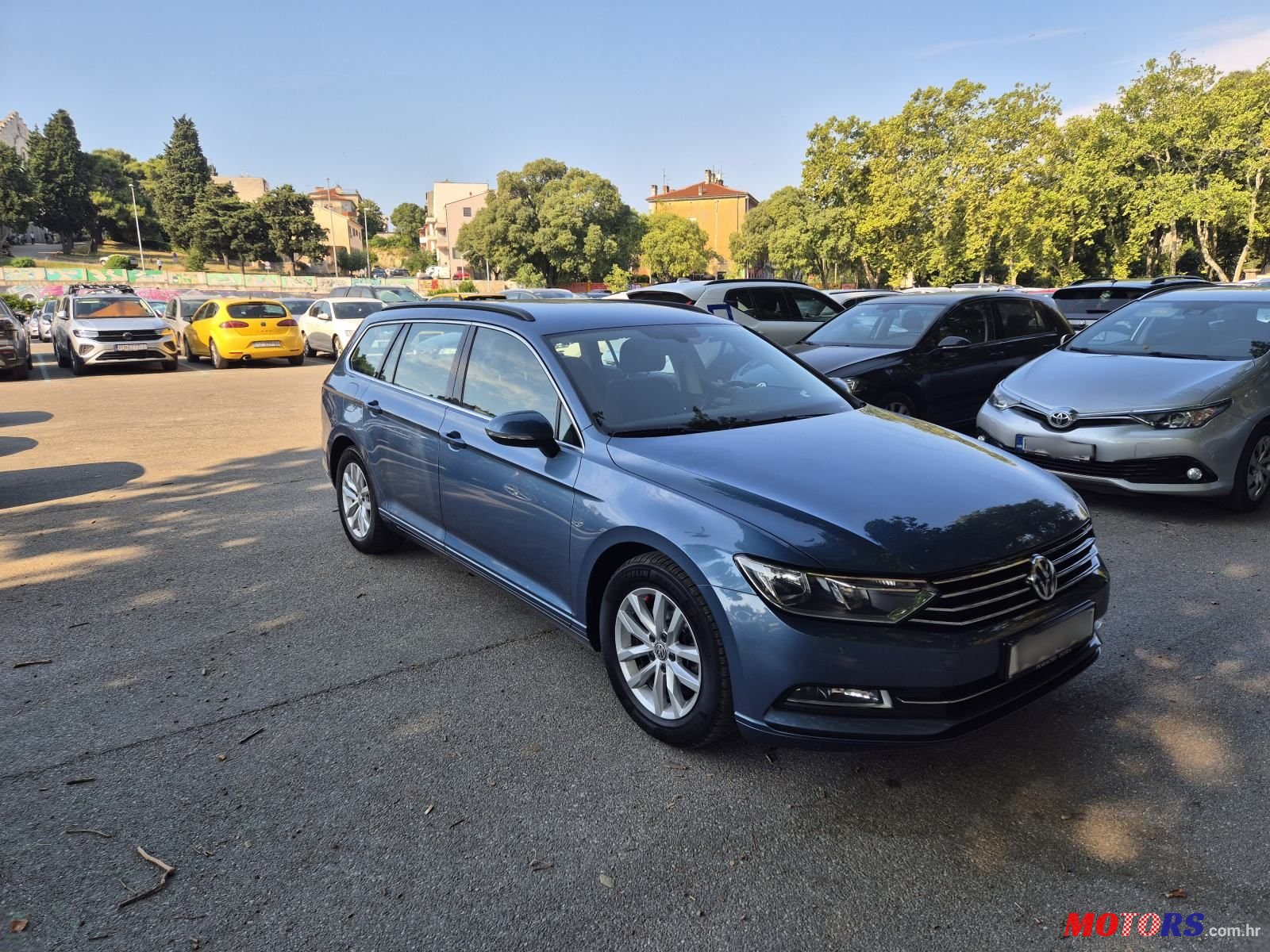 2015' Volkswagen Passat Variant photo #1