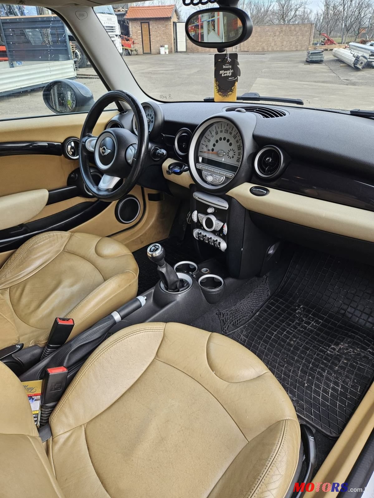 2008' MINI Cooper photo #6