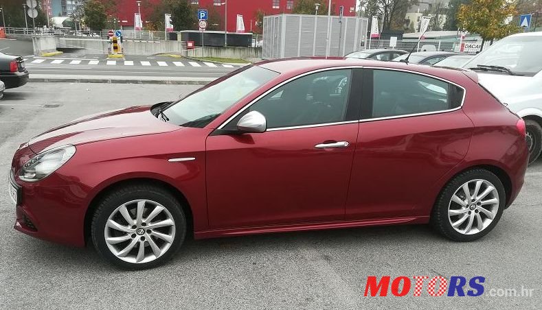 2011' Alfa Romeo Giulietta 2,0 D. N. A photo #1