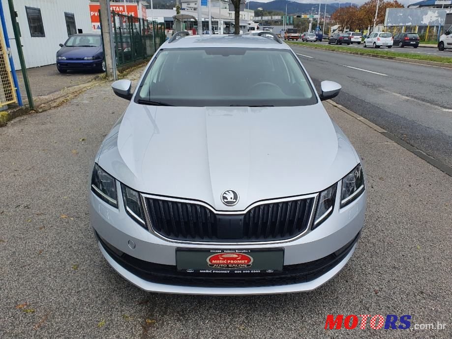 2018' Skoda Octavia Combi photo #2