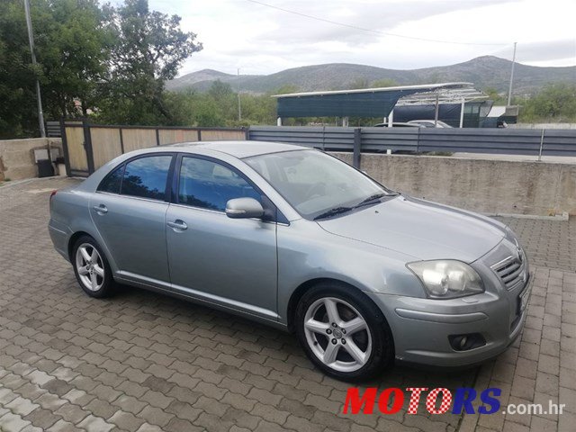 2007' Toyota Avensis photo #1