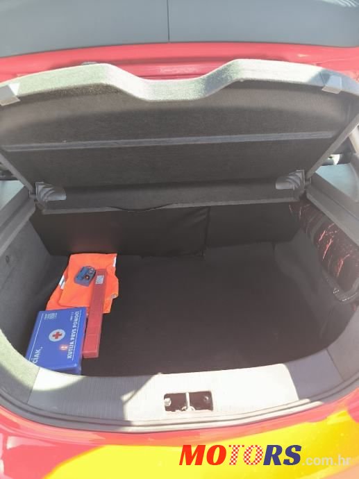 2006' Opel Astra Coupe photo #5