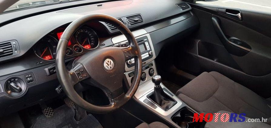 2007' Volkswagen Passat 2,0 Tdi photo #1