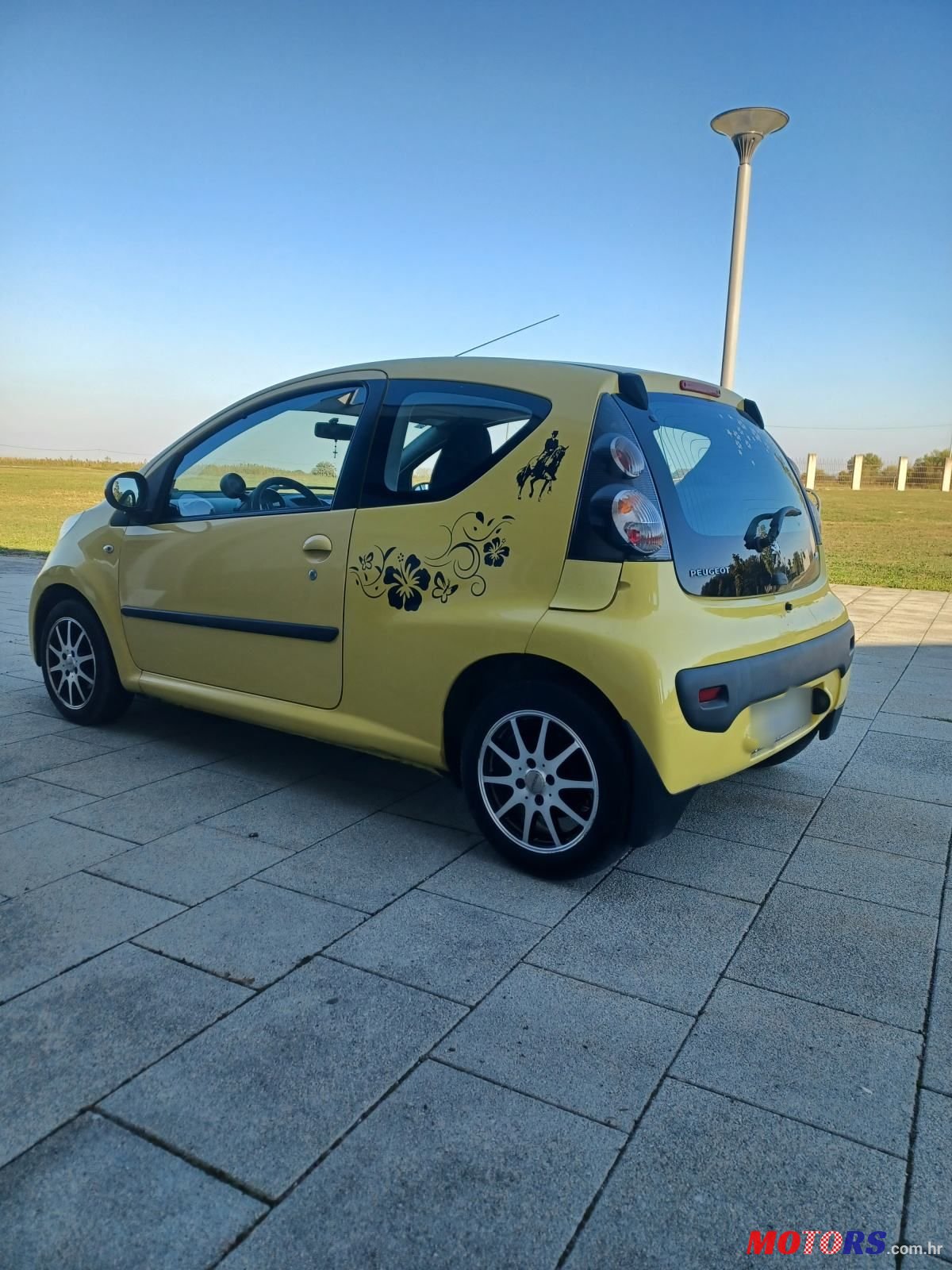 2006' Peugeot 107 1,0 photo #3