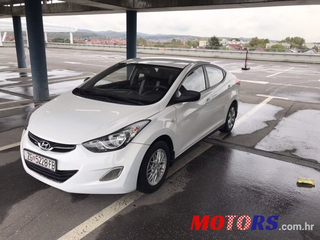 2013' Hyundai Elantra 1.6MPI photo #4