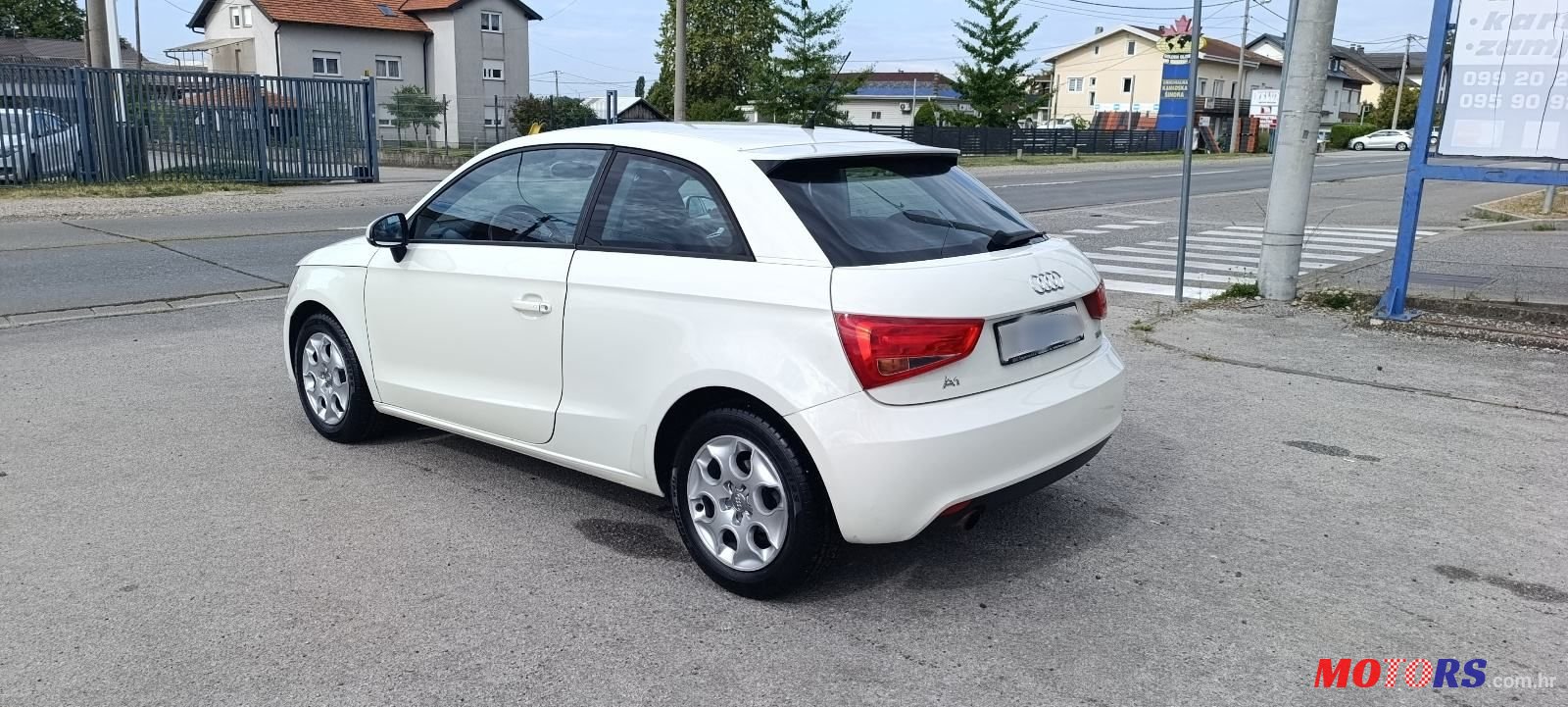 2011' Audi A1 1,2 Tfsi photo #3