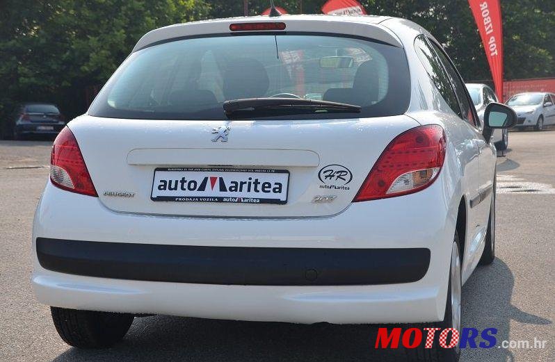 2010' Peugeot 207 1,4 Hdi photo #2